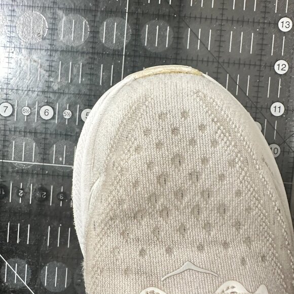 Hoka One One Clifton 9 Low Women Size 9B 1127896-WWH Triple White Running Shoes - Picture 11 of 11